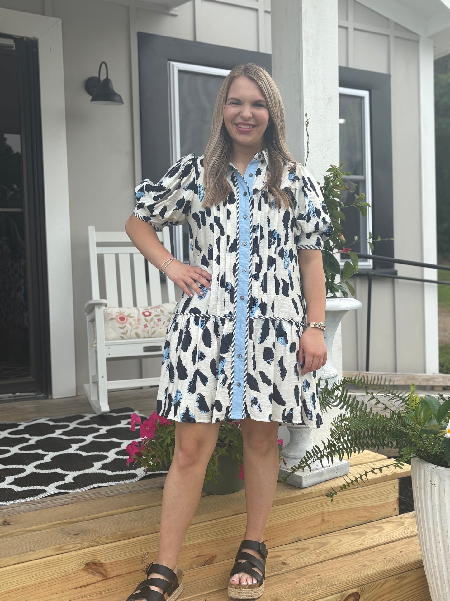 Entro Navy and Powder Blue Puff Sleeve Dress