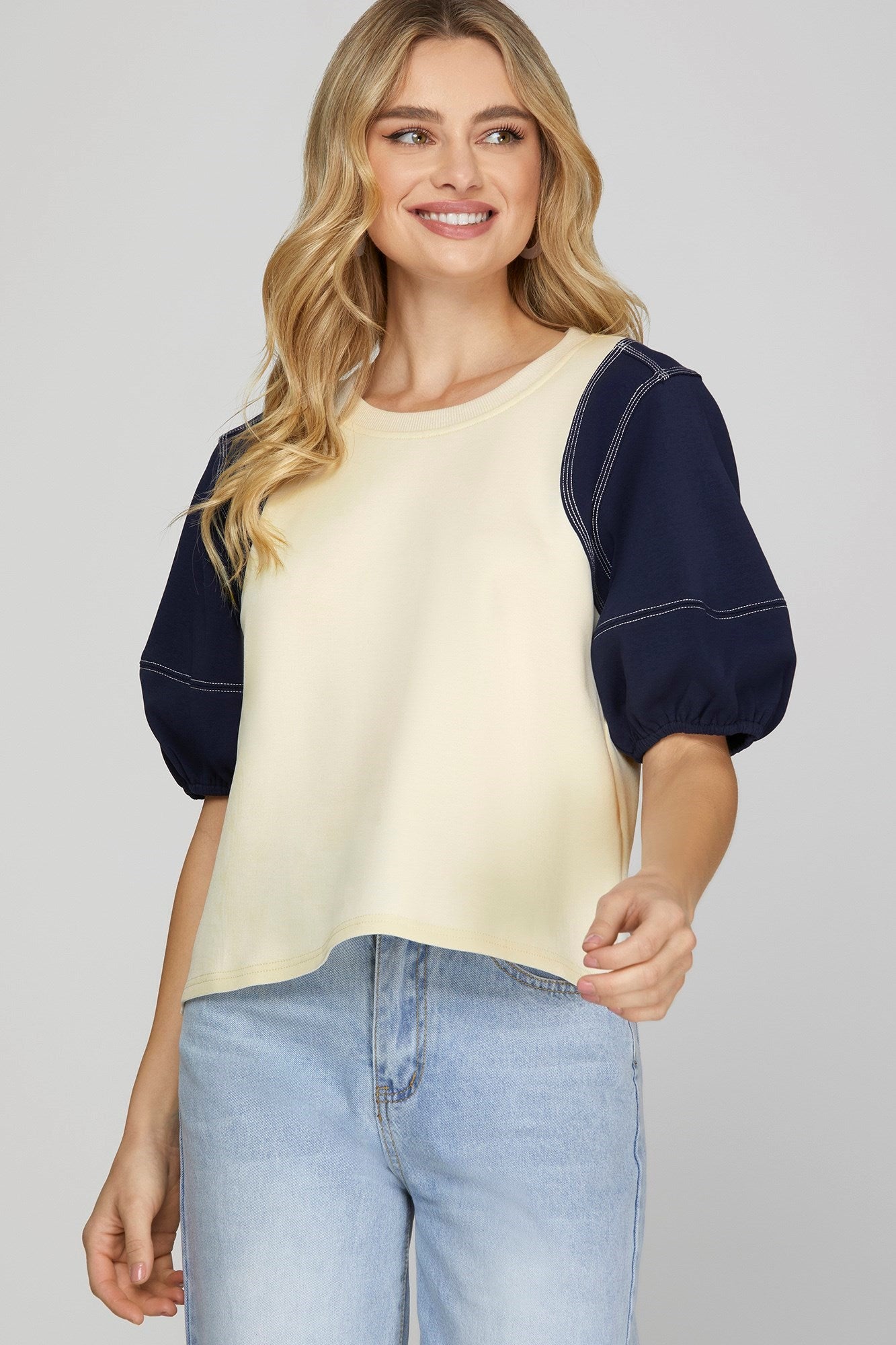 Short sleeve stitched heavy knit top Cream/Navy