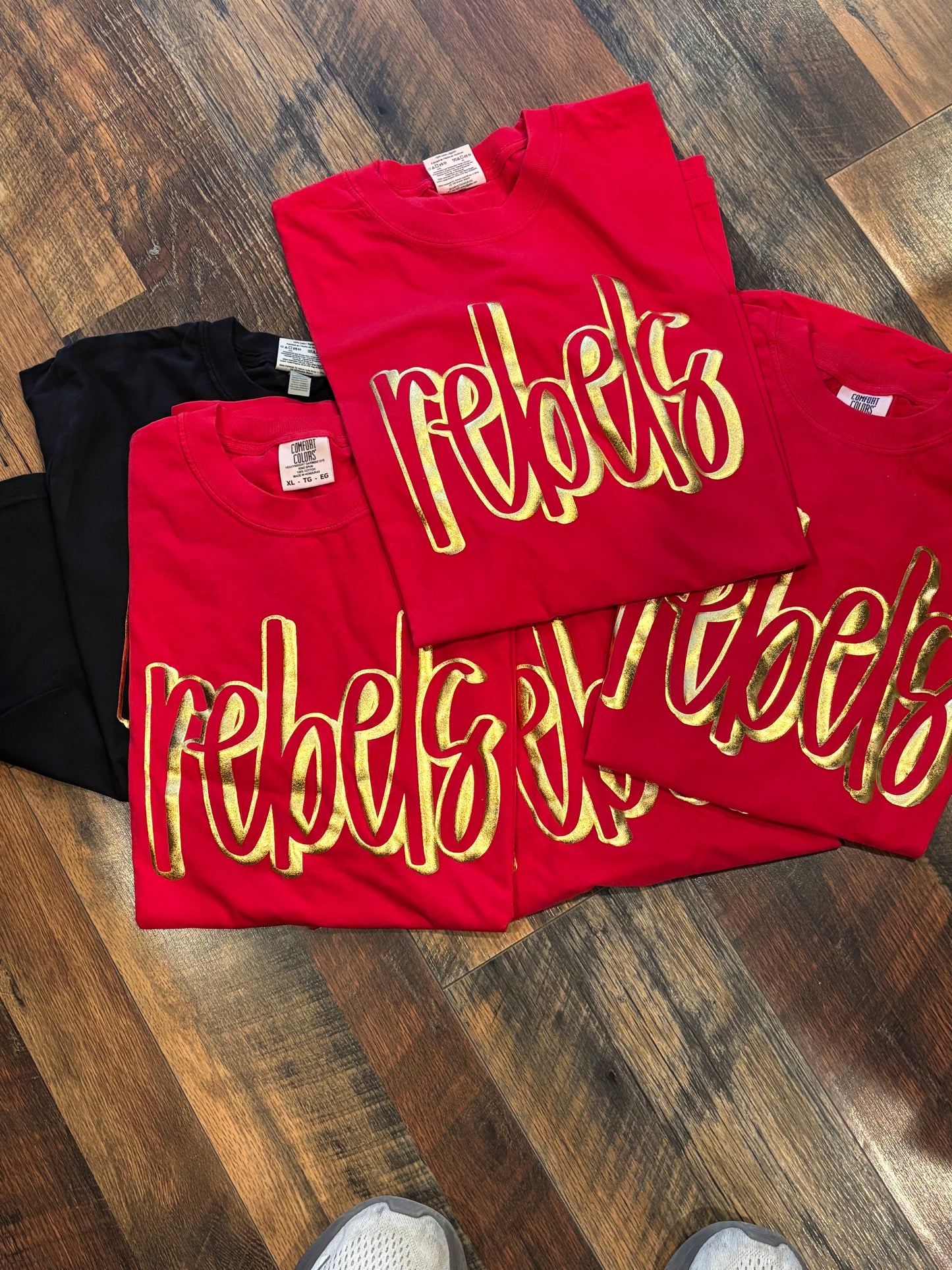 Hand drawn 3d puff Rebel tee