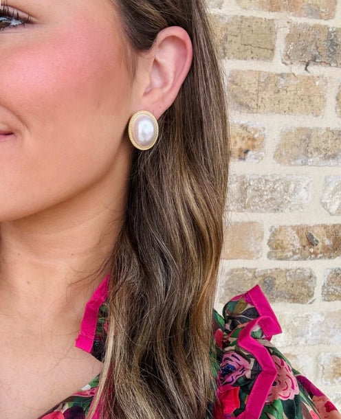 Big Pearl Studs