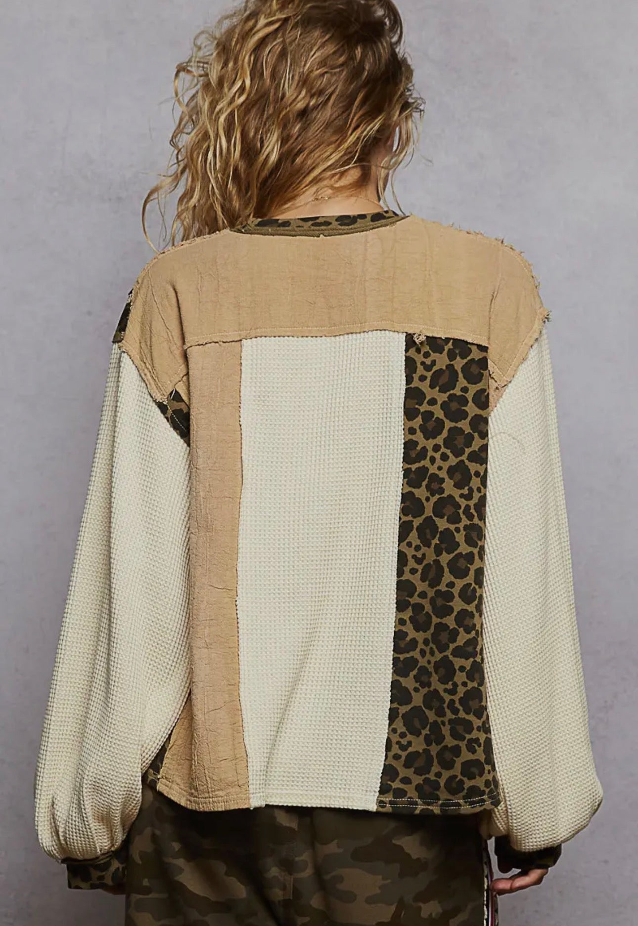 POL round neck thermal contrast top