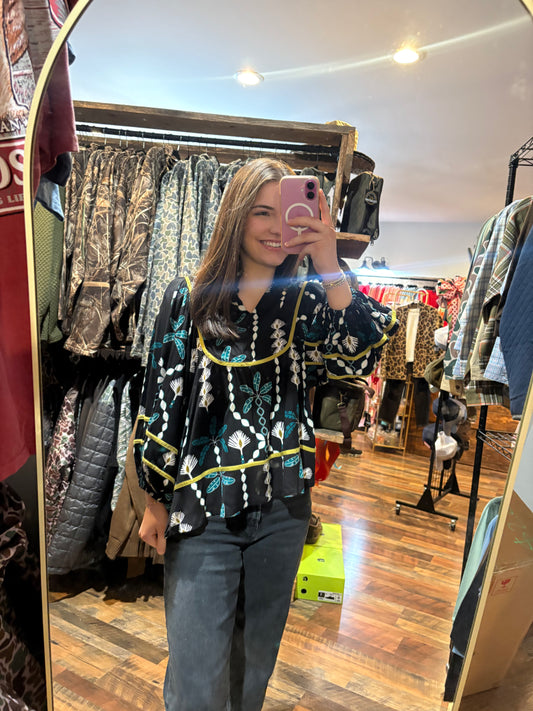 Umgee black abstract honeycomb print top