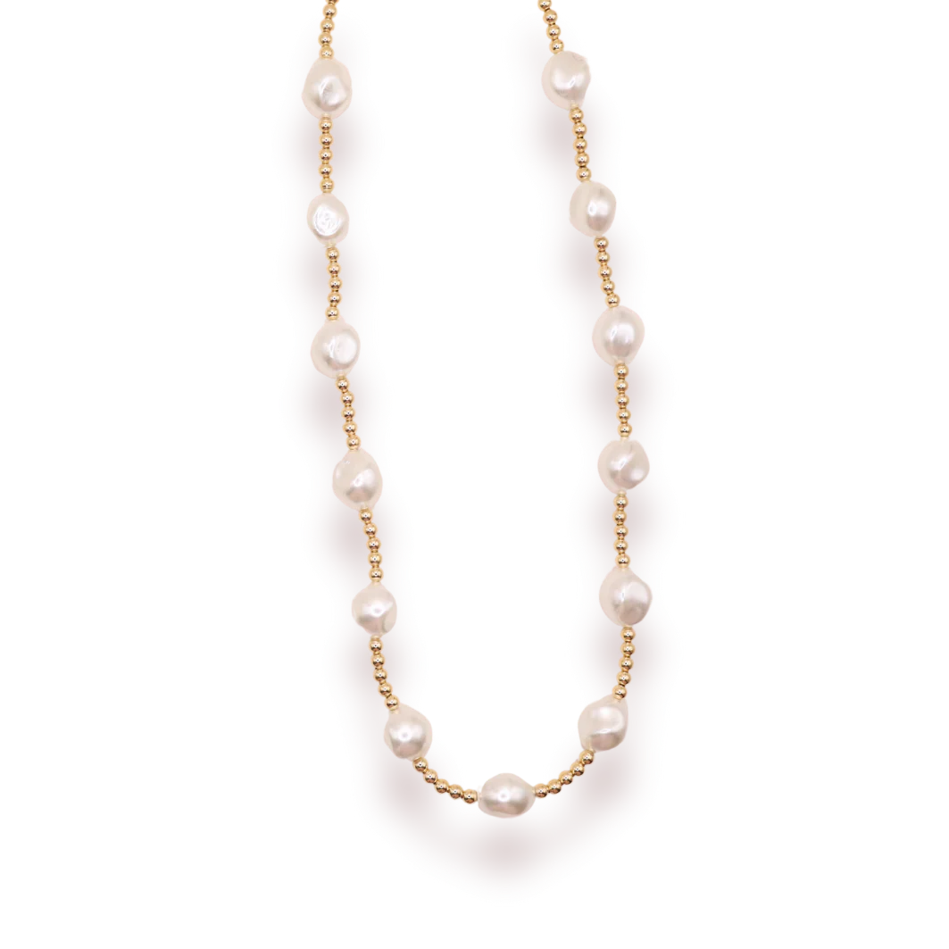 Sadie Pearl Necklace in Gold