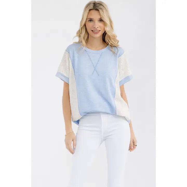 [Plus Size] Contrast Floral Lace Short Sleeve Top