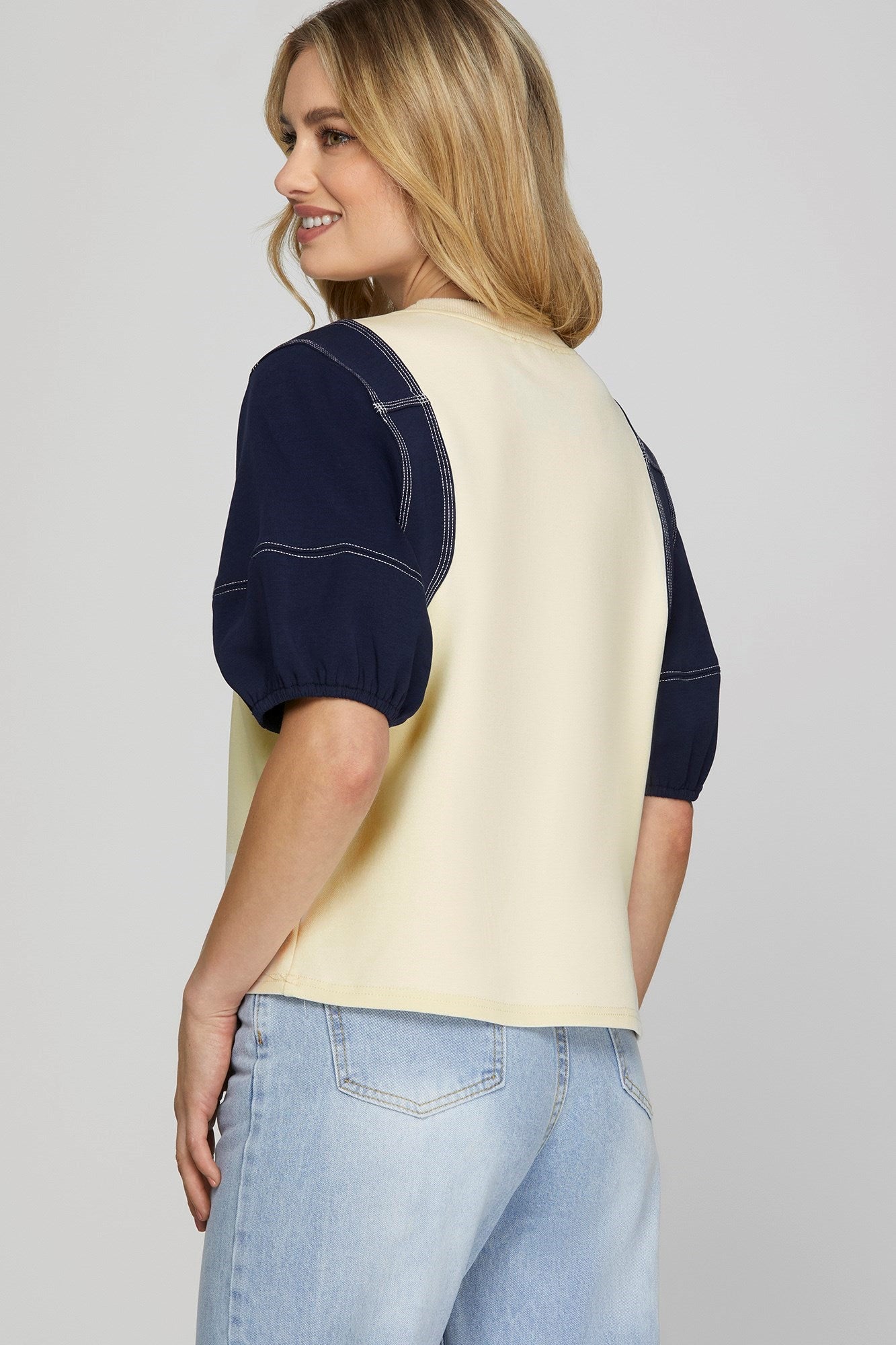 Short sleeve stitched heavy knit top Cream/Navy
